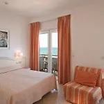 Acapulco 4*