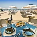 מלון Acapulco 4*