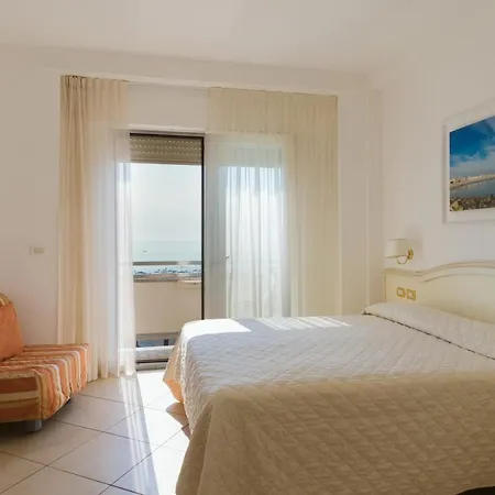 Acapulco מלון 4*